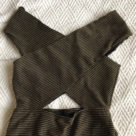 Dress - Picture 3 of 4